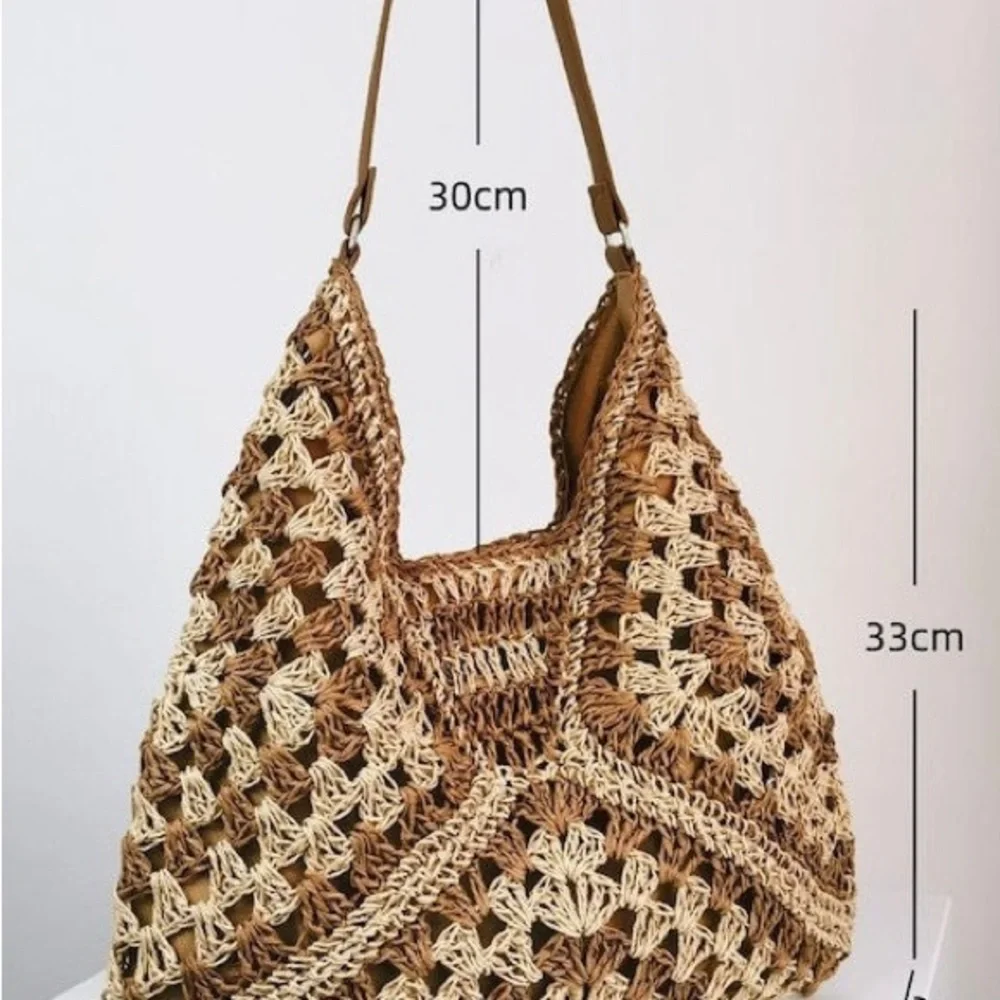 WOVEN WHIMSY TWO TONE RAFFIA KNIT SHOULDER BAG